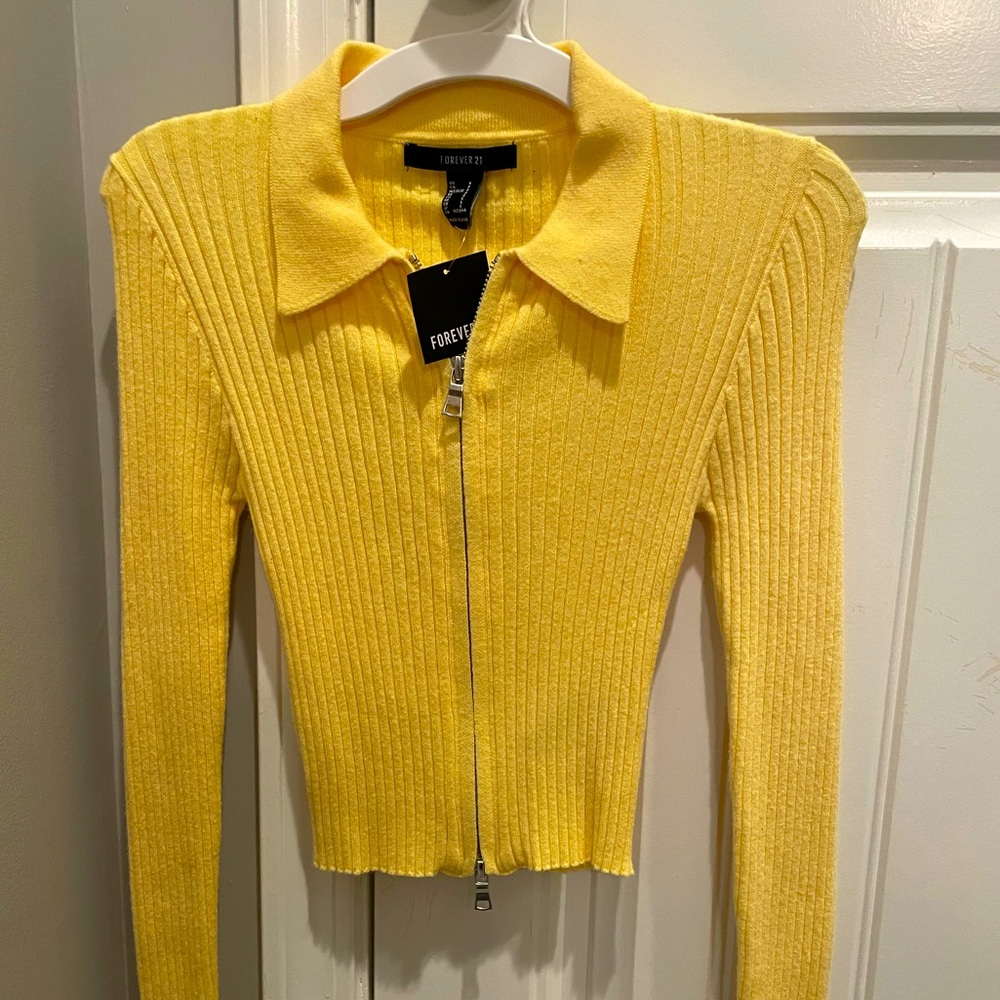 lFOREVER 21 SWEATER TOP